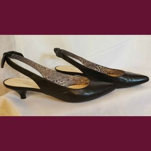 AK Anne Klein iFlex Black Heels with Bow on Back